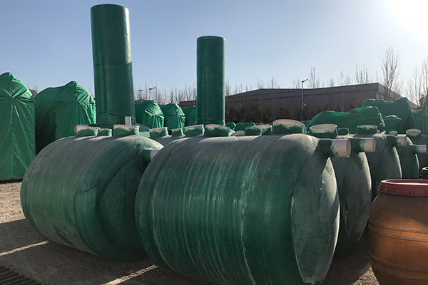 玻璃鋼化糞池廠家是根據(jù)哪些來進行報價的 玻璃鋼化糞池廠家是根據(jù)哪些來進行報價的